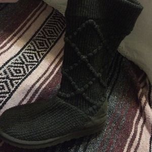 argyle knit uggs