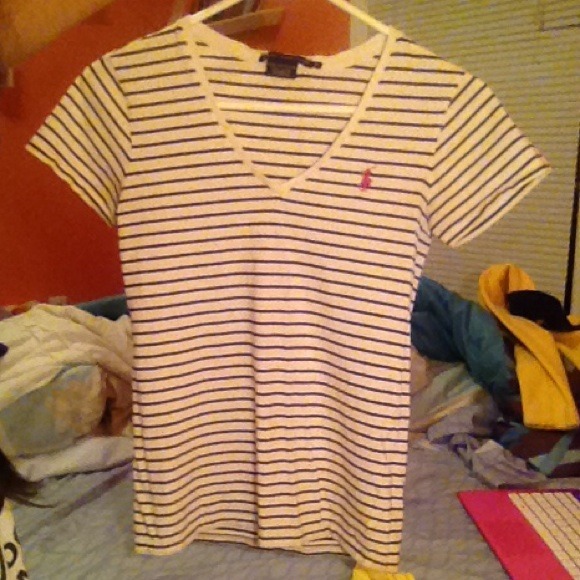 Tops - Ralph Lauren sport V-neck