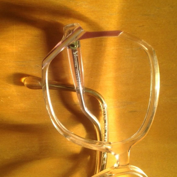 Vintage Pathway Jasmine Eyeglass Frames OS from Dames ...