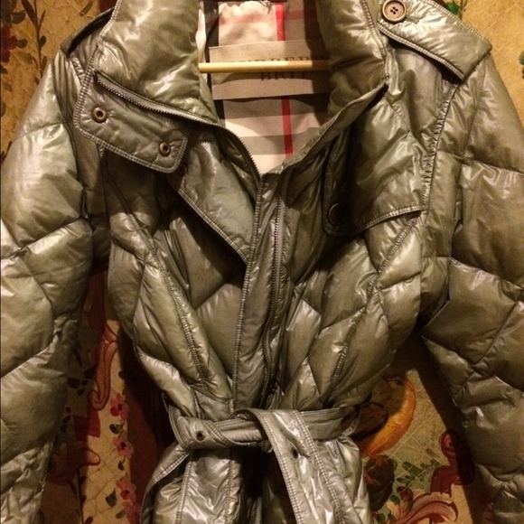 Sold for $275 Burberry BRIT green down puffer - Picture 3 of 4