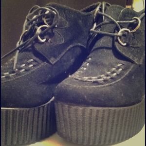 Platform creeper shoes