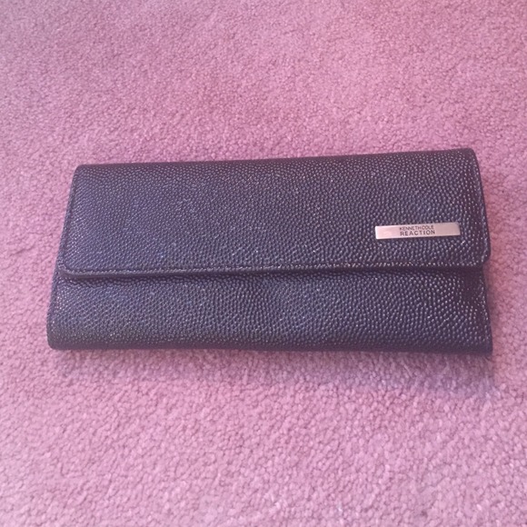 Kenneth Cole Wallet