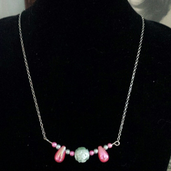 Other - Dainty Antique style necklace