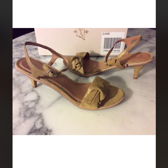 ❌SOLD❌ Anthro NEW 10 9.5 GoldenCupKittenHeel ✨ - Picture 3 of 4