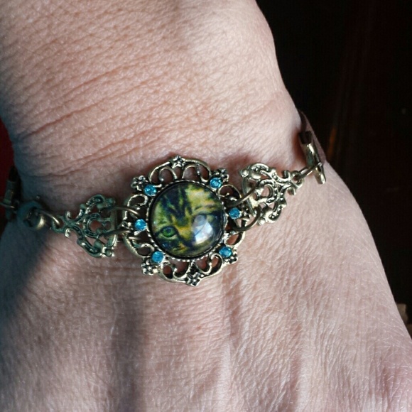 steampunk Jewelry - SOLD in Bonnie's bundle if 4!!     kitten bracelet