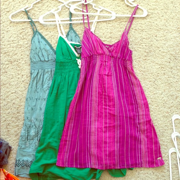 Lot 3 Dresses ROXY, AMERICAN RAG & PLANET GROOVE