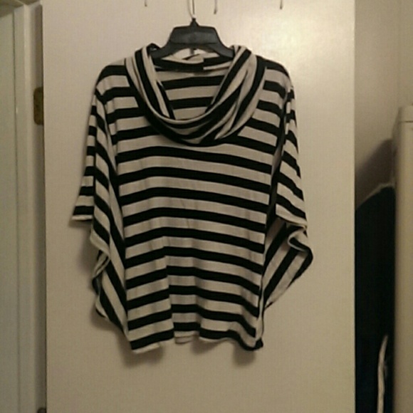 Black and white top