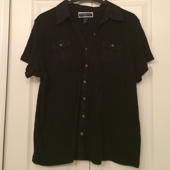 Button up black tee
