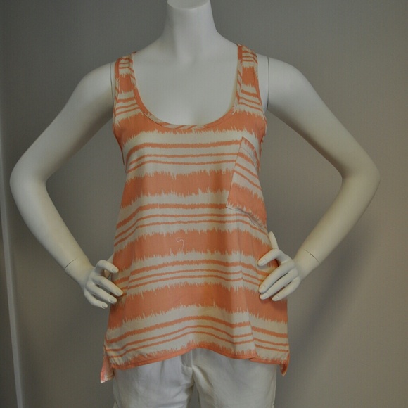 SOLD - Flowy Top!