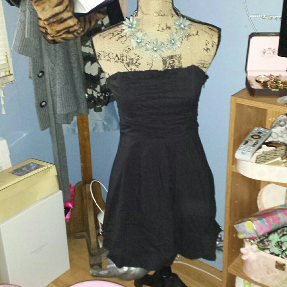 **Little black dress**