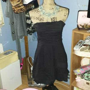 **Little black dress**
