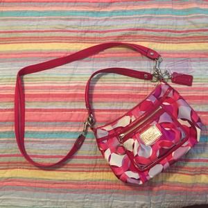 Authentic COACH Sling Bag/Shoulder Bag Poppy Pink