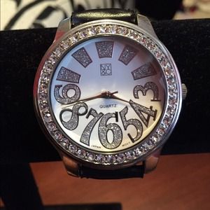 Stylish watch with black band