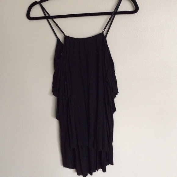 Black layered tank - Picture 3 of 3
