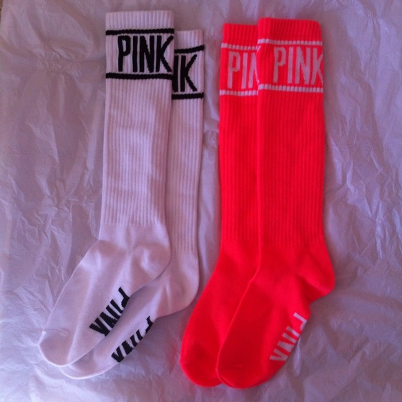 VS Pink Crew Socks