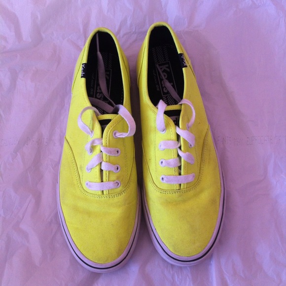 BNIB & BNWT Neon Yellow Keds