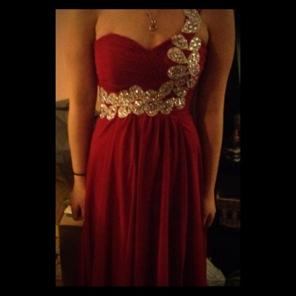 Red one strap prom/bridesmaid dress