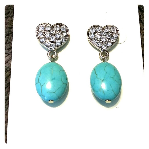 Turquoise Like Heart Earrings NWT!