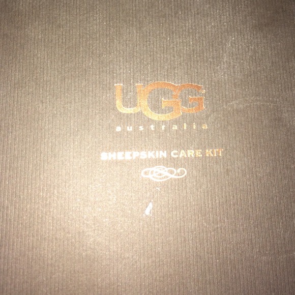 UGG sheepskin care kit