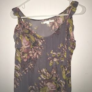 Lauren Conrad shoulder peeking top