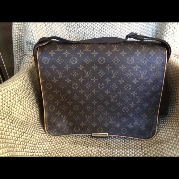 Louis Vuitton Abbesses Messenger Bag