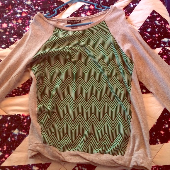 Long sleeve chevron print sweater