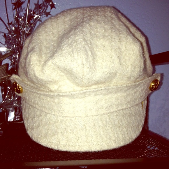 BUNDLE HOLD FOR @Reinari785 Juicy Couture hat