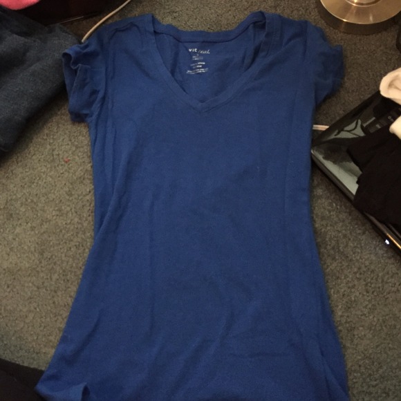 Plain v-neck blue Wet Seal