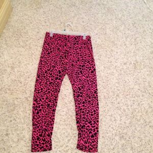 Lot of graphic leggings
