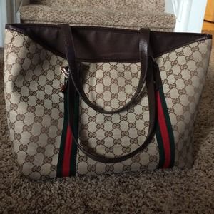 Holiday large Gucci bag