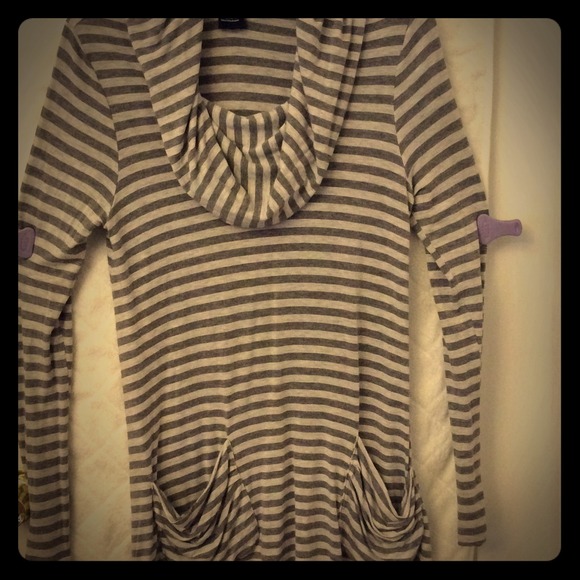 Comfy shirt w hood