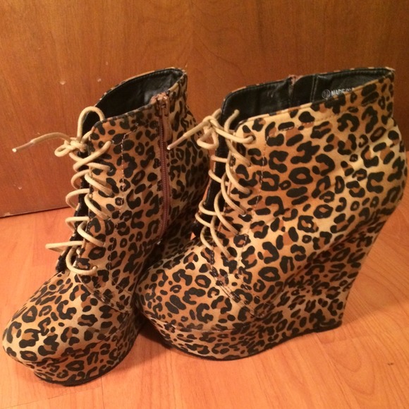 New! Leopard Tan Wedge Lace up BOOties!