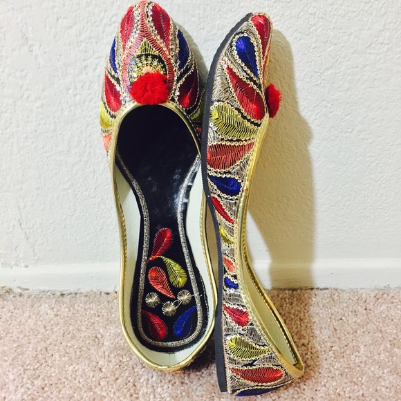 New | Bloom Bloom Red Shoes - Picture 4 of 4