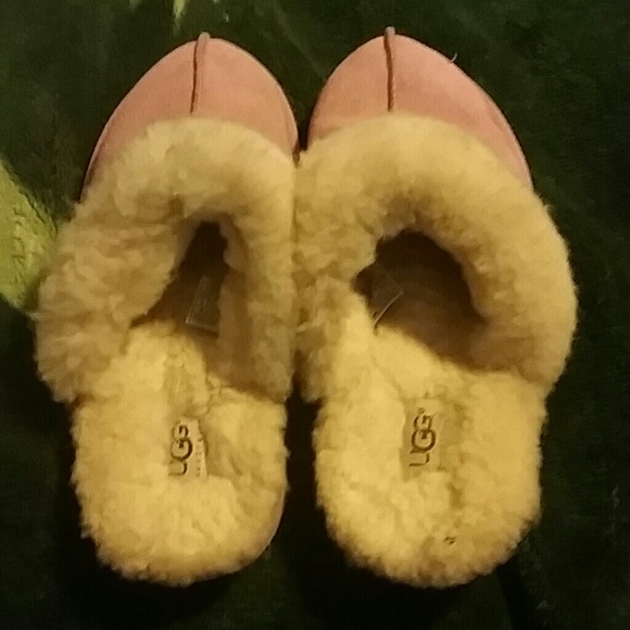 Slip on UGG boot