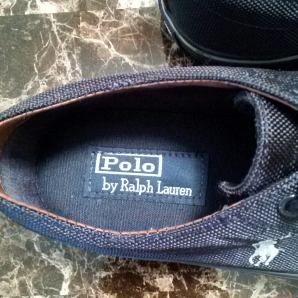 Polo - Picture 2 of 2