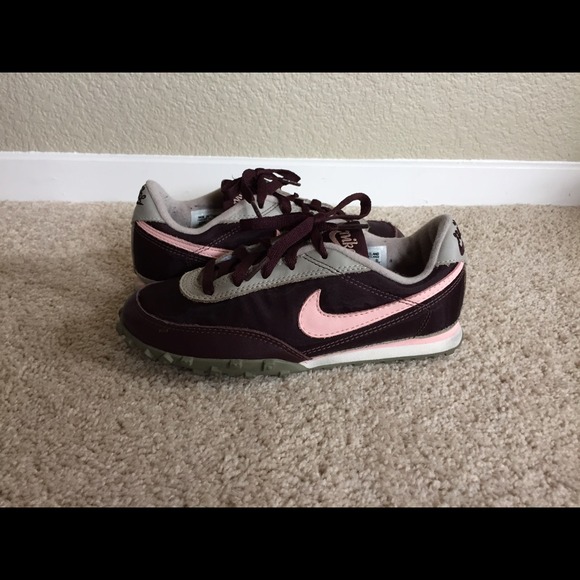 Nike Shoes - Nike shoes