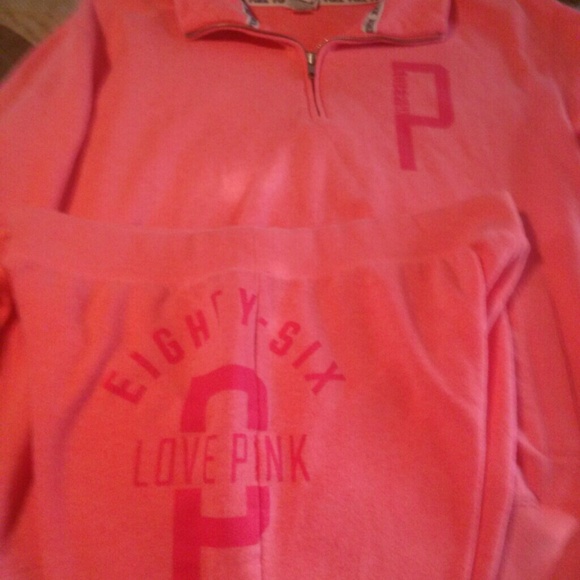 Victoria secret pink jogging suit