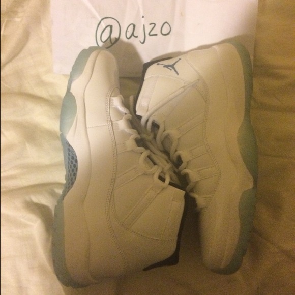 Blue legend jordan 11's