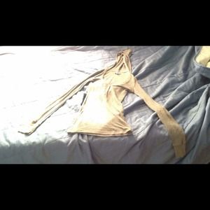 Aero shirt never woren gits like a small