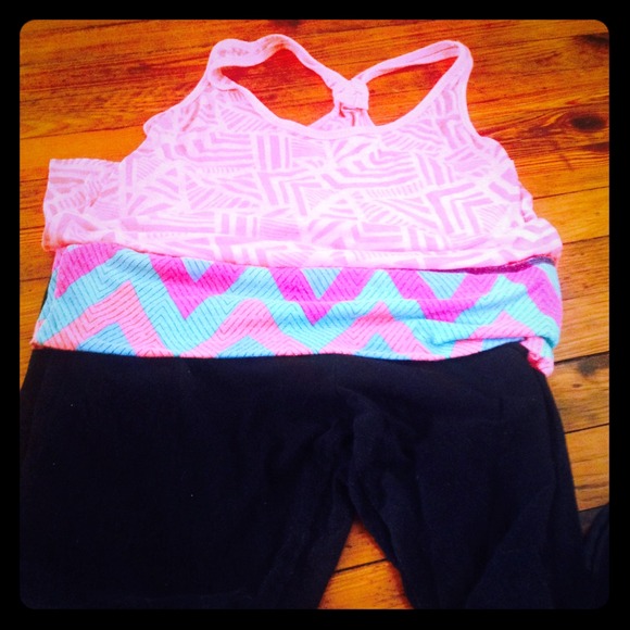 Workout outfit😊 Target bottoms and target top