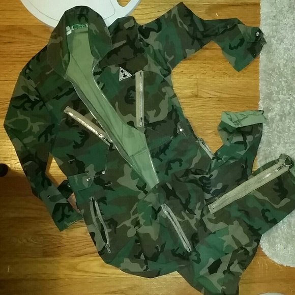 Vintage Pants - Vintage Camo Jumpsuit with Zipper Details