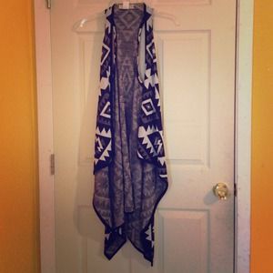 Long loose vest great print