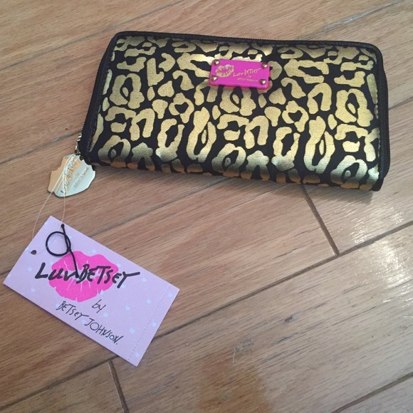 Betsey Johnson Cheetah Wallet