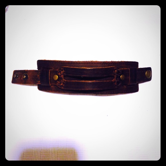 Leather bracelet