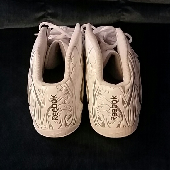 Shoes - Picture 3 of 4