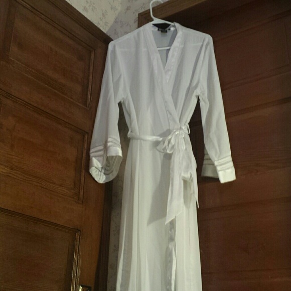 Jones New York Bathrobe