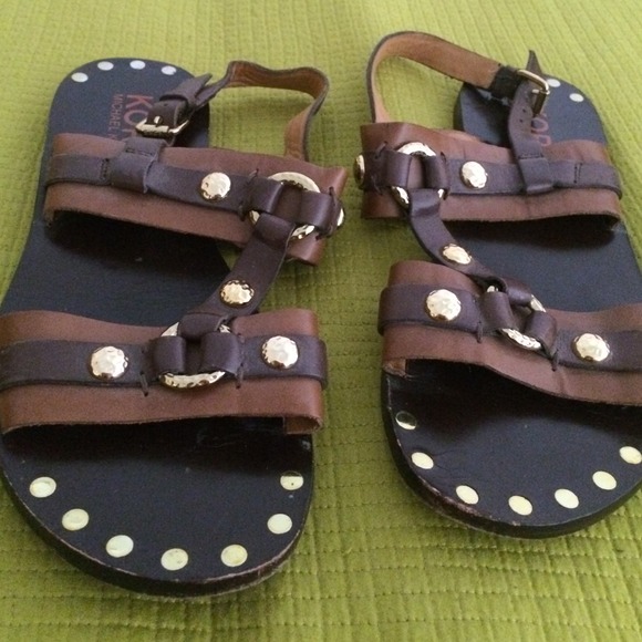 Michael kors dual brown sandals. Gold studs