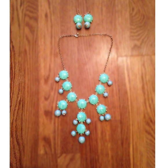 Blue bubble necklace and earrings