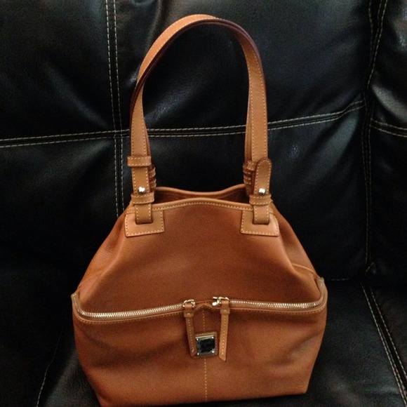 Dooney & Bourke convertible shopper - Picture 2 of 4