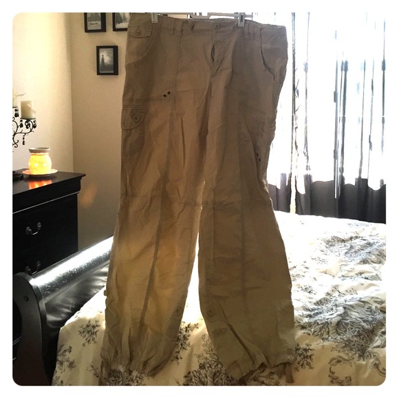 Arizona beige drawstring cargo style 17 juniors